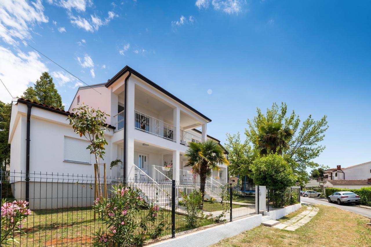 Pribetic Apartments Poreč Buitenkant foto